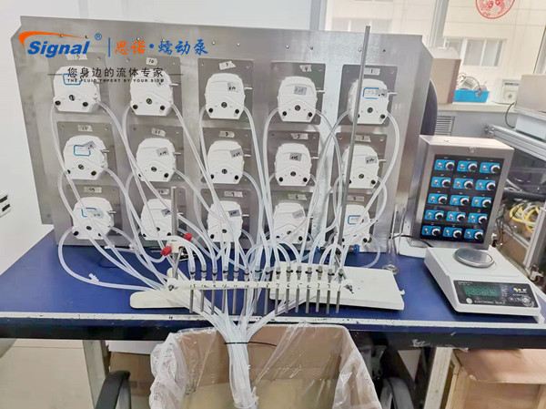 蠕動泵灌（guàn）裝機